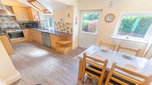Cottage (4 Bedrooms) | Interior - Cloudbreak Braunton 4 Bedroom, Sleeps 8, Dog Friendly (Braunton)