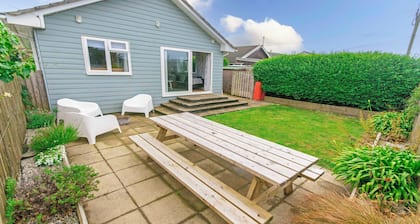 Swallows Croyde 3 Bedrooms, Sleeps 6, Beach Chalet