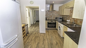 Apartment (2 Bedrooms) | Private kitchen