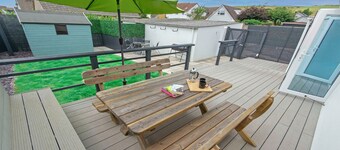 Sandbanks Sleeps 4 Beach Pass & 1 Dog