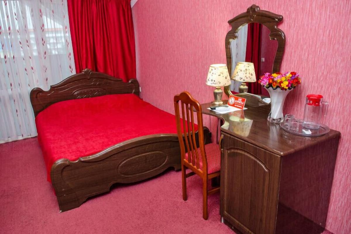 Standard Double Room | 1 bedroom, desk, free WiFi, bed sheets
