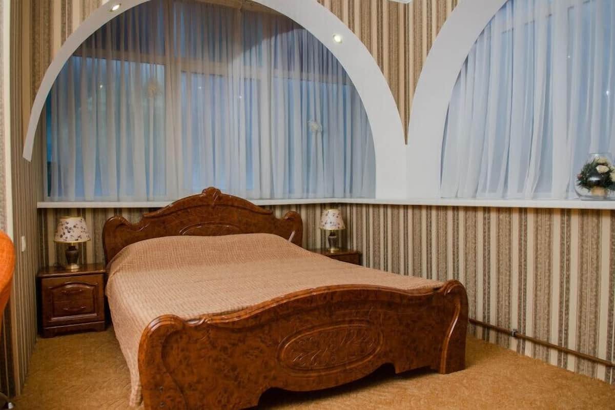 Superior Triple Room, Sea View | 1 bedroom, desk, free WiFi, bed sheets