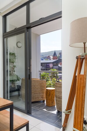 Comfort Apartment, 2 Bedrooms, Non Smoking | 2 bedrooms, desk, iron/ironing board, cots/infant beds - Flatrock 608 (Cape Town)