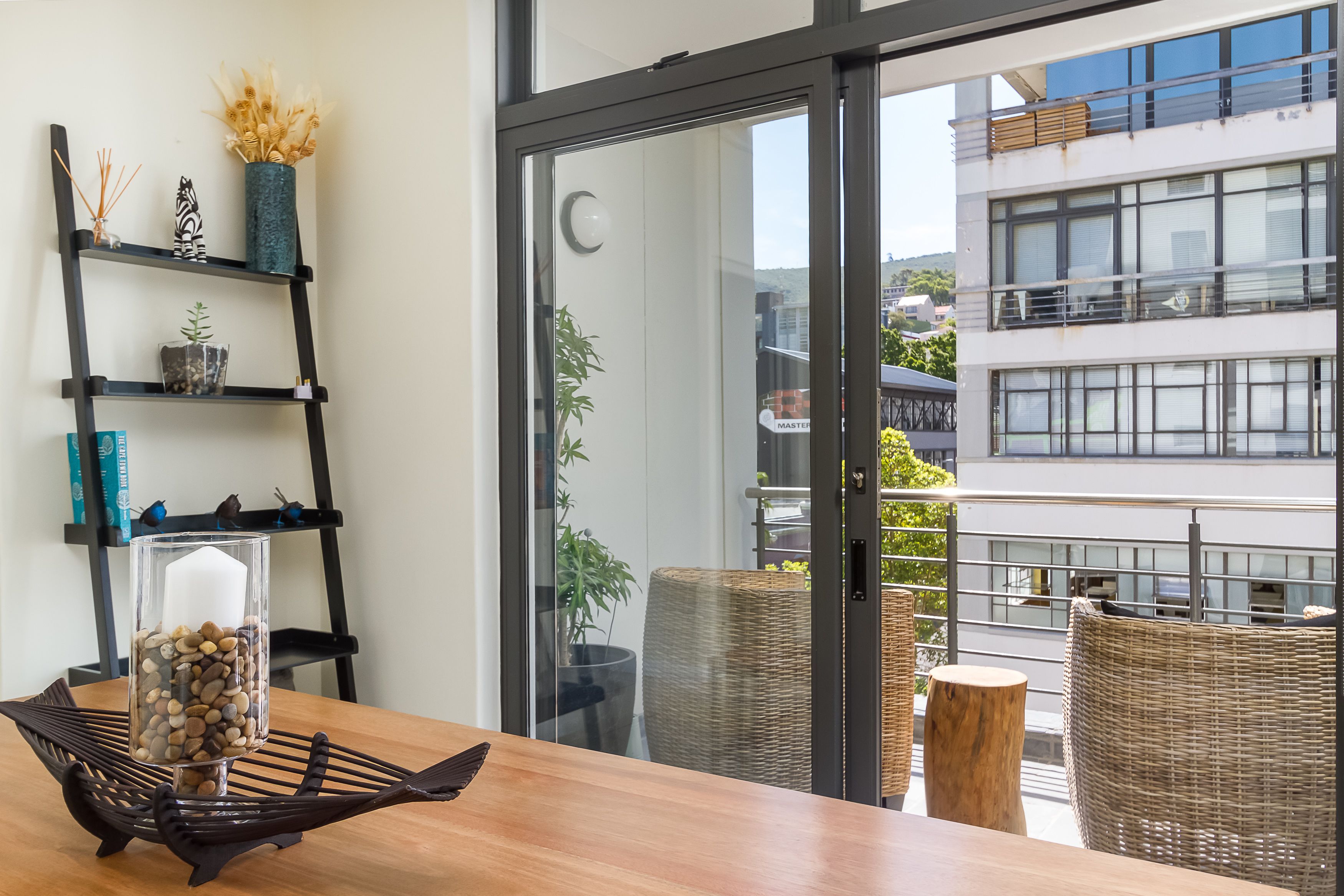 Comfort Apartment, 2 Bedrooms, Non Smoking | 2 bedrooms, desk, iron/ironing board, cribs/infant beds