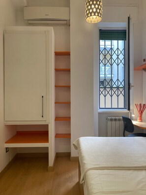 Room - Fiuggi Apartment (Milan)