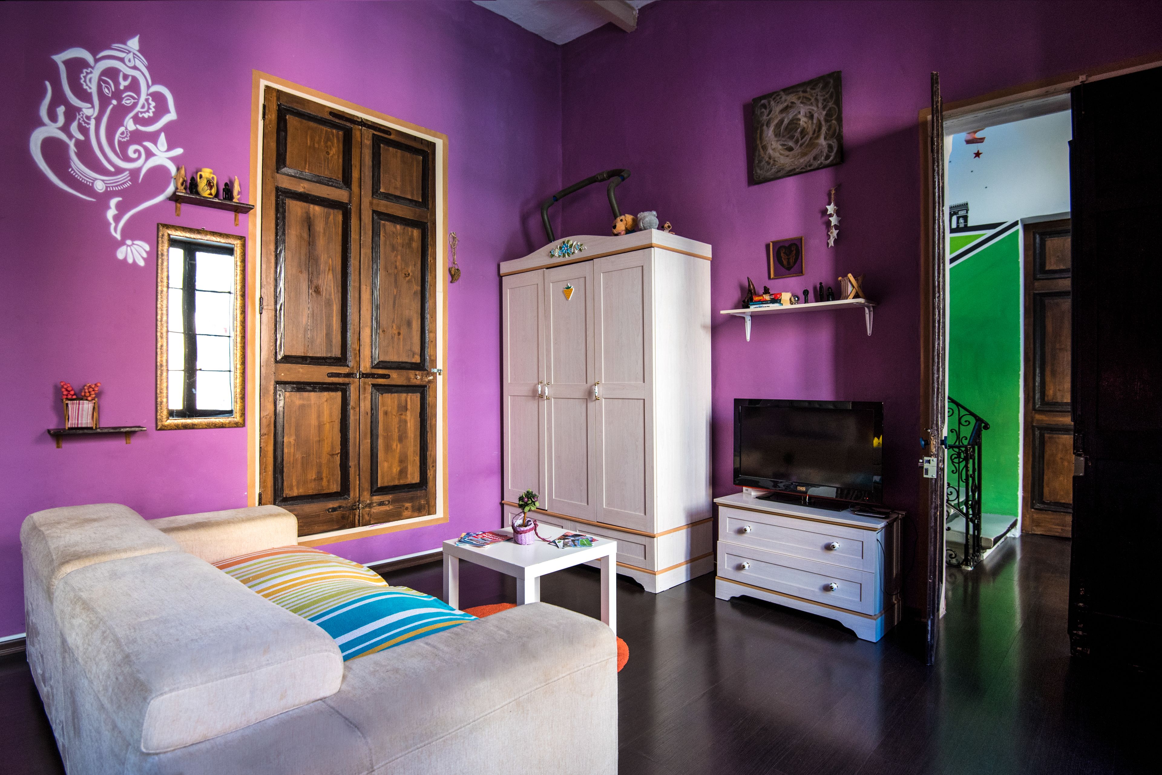 舒适三人房, 3 张单人床 | 熨斗/熨板、免费 WiFi、床单