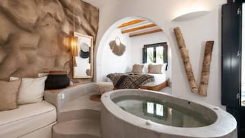 Upbeat Spa, Side Sea view | 1 bedroom, premium bedding, minibar, in-room safe