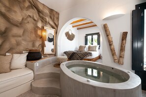 Upbeat Spa, Side Sea view
