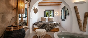 Sandaya Luxury Suites