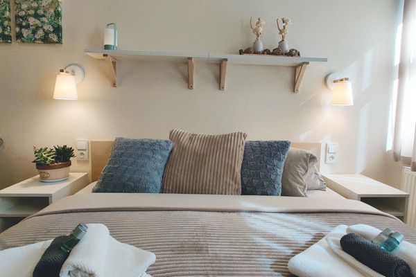 Deluxe Room, Multiple Beds | Blackout drapes, free WiFi, bed sheets