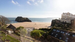 Beach nearby - Ocean View (Tenby)