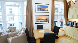 Dining - Victoria Street 34, Flat 3 (Tenby)