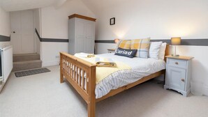 3 bedrooms, WiFi - Laston Cottage (Tenby)