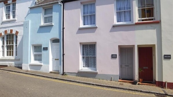 Exterior detail - Laston Cottage (Tenby)