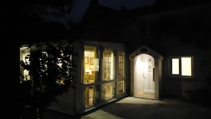 Exterior - The Old Coach House (Tenby)
