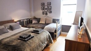 1 camera, ferro/asse da stiro, Wi-Fi, lenzuola