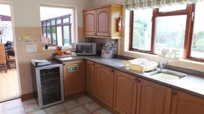 Fridge, microwave, oven, dishwasher - Angel Cottage 2 (Narberth)