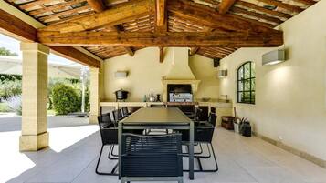 Restauration extérieure