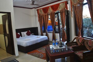 Comfort Double Room, 1 Queen Bed - Hotel Misty Woods (Dharamshala)
