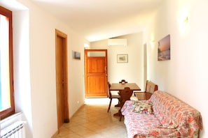 Apartment, 2 Bedrooms | Living area | Flat-screen TV - La Dimora nel Parco (Rio)