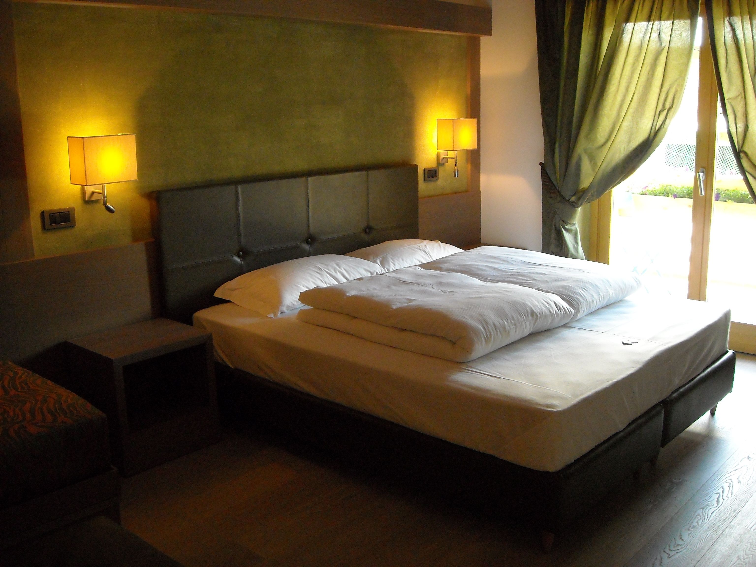 1 bedroom, in-room safe, individually decorated, individually furnished