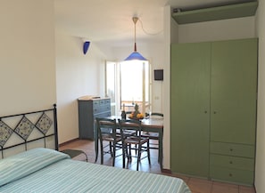 Studio (109) | In-room safe, cribs/infant beds - Residence Le Solane (Campo nell'Elba)