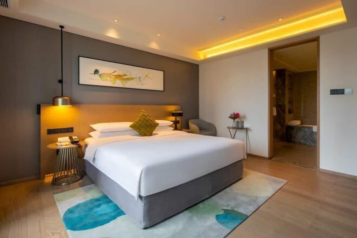 Blackout curtains, rollaway beds, free WiFi