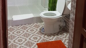 Unclassified image, 4 of 6, button - Hotel Izumrud (Astana)