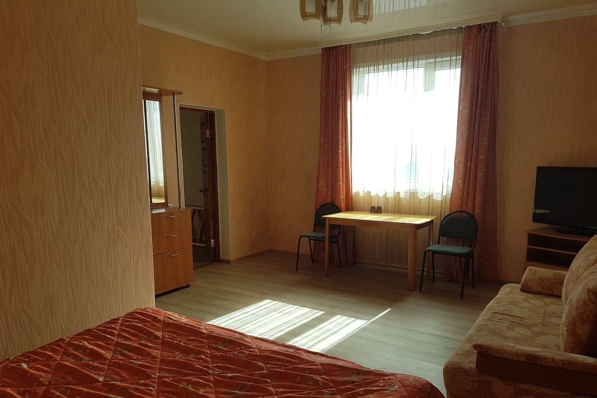 Junior Suite | Iron/ironing board (on request), bed sheets