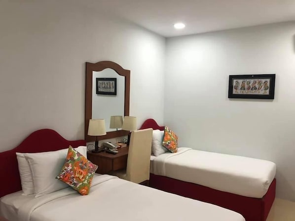 Superior Twin Room | Minibar, desk, blackout drapes, soundproofing - Agga@9mile Hotel (Yangon)