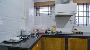Family Room | Private kitchen | Electric kettle