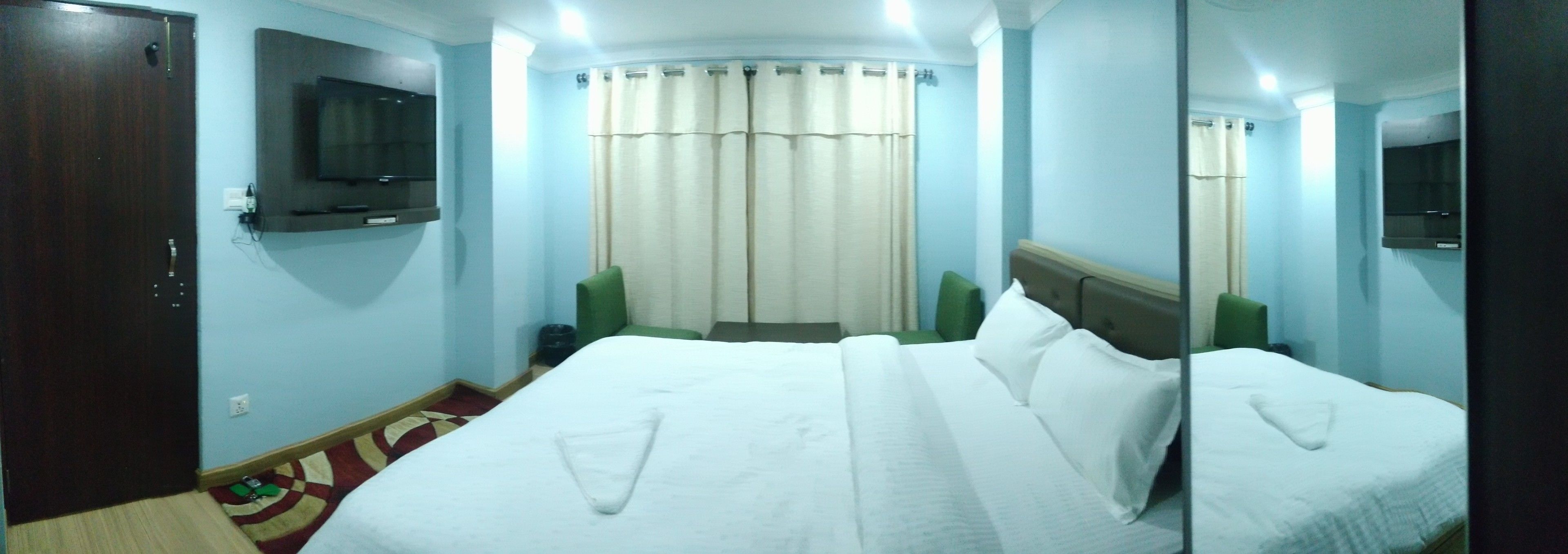deluxe double room | blackout curtains, iron/ironing board, free wifi, bed sheets