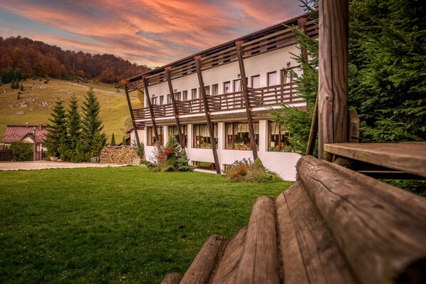 View from property - Casa Muntelui Fundata (Moieciu de Jos)