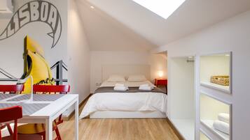 1 bedroom, iron/ironing board, internet, bed sheets