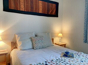 3 chambres, fer et planche à repasser, accès au Wi-Fi (inclus)