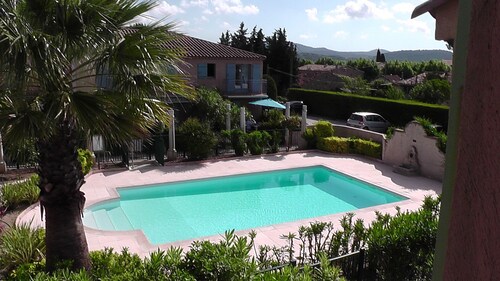 MAISON L'OLIVADE  dans résidence privée  avec pisc