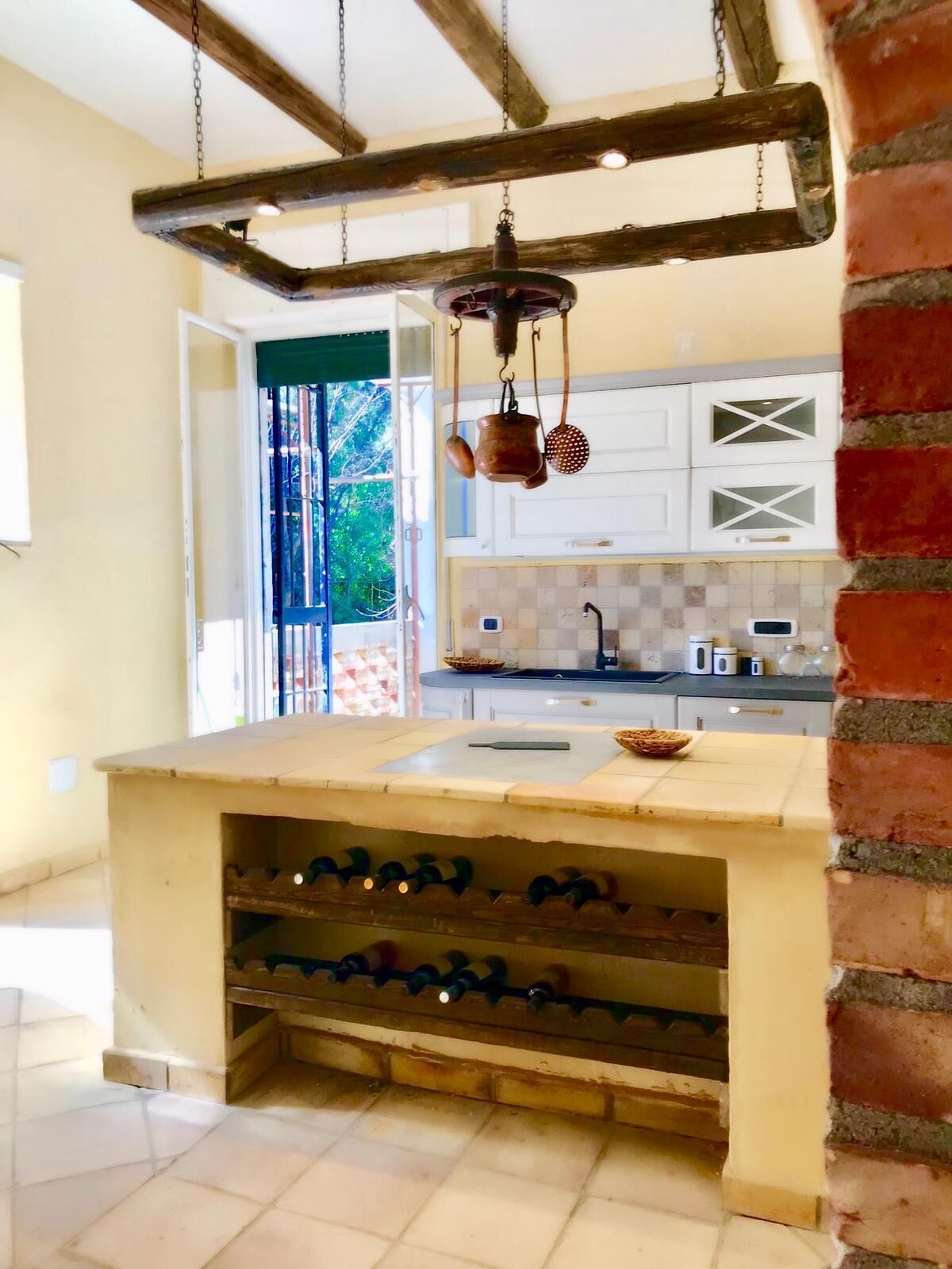 Réfrigérateur, four, plaque de cuisson, lave-vaisselle