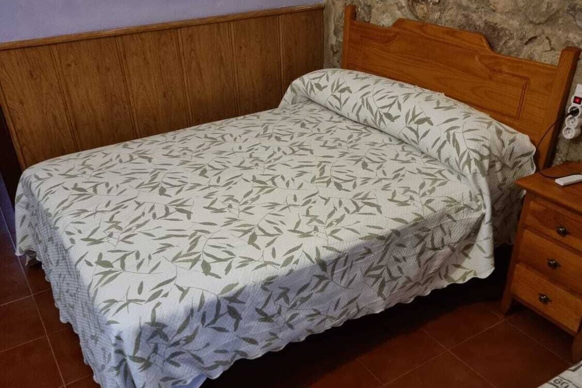 Deluxe Double or Twin Room | Free WiFi, bed sheets