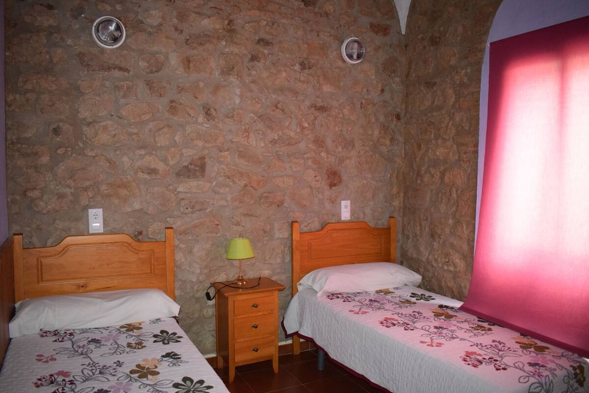 Basic Double or Twin Room | Free WiFi, bed sheets
