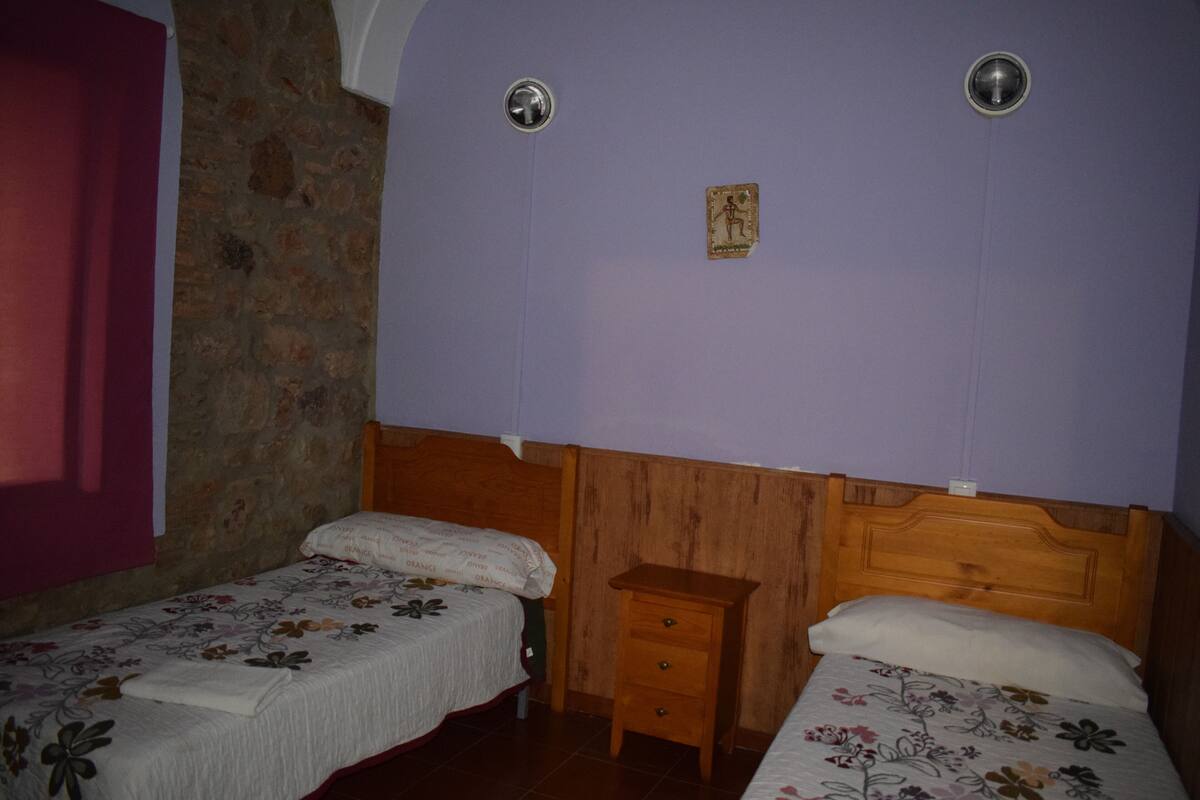 Basic Double or Twin Room | Free WiFi, bed sheets