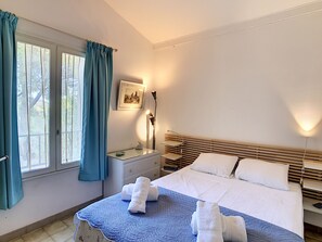 3 bedrooms, iron/ironing board, free WiFi - Maison LE PIGEONNIER 2 dans résidence privée (Le Plan-de-la-Tour)