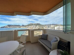 Outdoor dining - RUBINO - Front line apartment with sea views and direct access to the beach (Calpe)