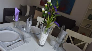 Comfort Apartment, 2 Double Beds, City View | Living area