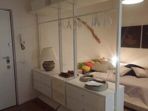 Exclusive Apartment, 1 Double Bed, Non Smoking, Annex Building | Premium bedding, blackout curtains, rollaway beds, free WiFi - Casa San Giorgio (Varenna)