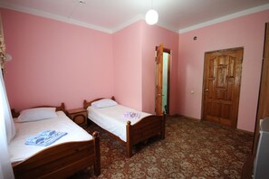 Standard Double or Twin Room | 1 bedroom, desk, iron/ironing board, free WiFi