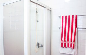 Standard Apartment, Balcony | Bathroom