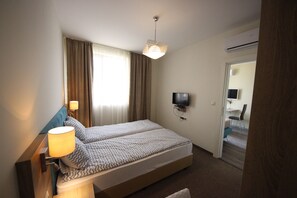 Apartment, 1 Bedroom (A602) | 1 개의 침실, WiFi, 침대 시트