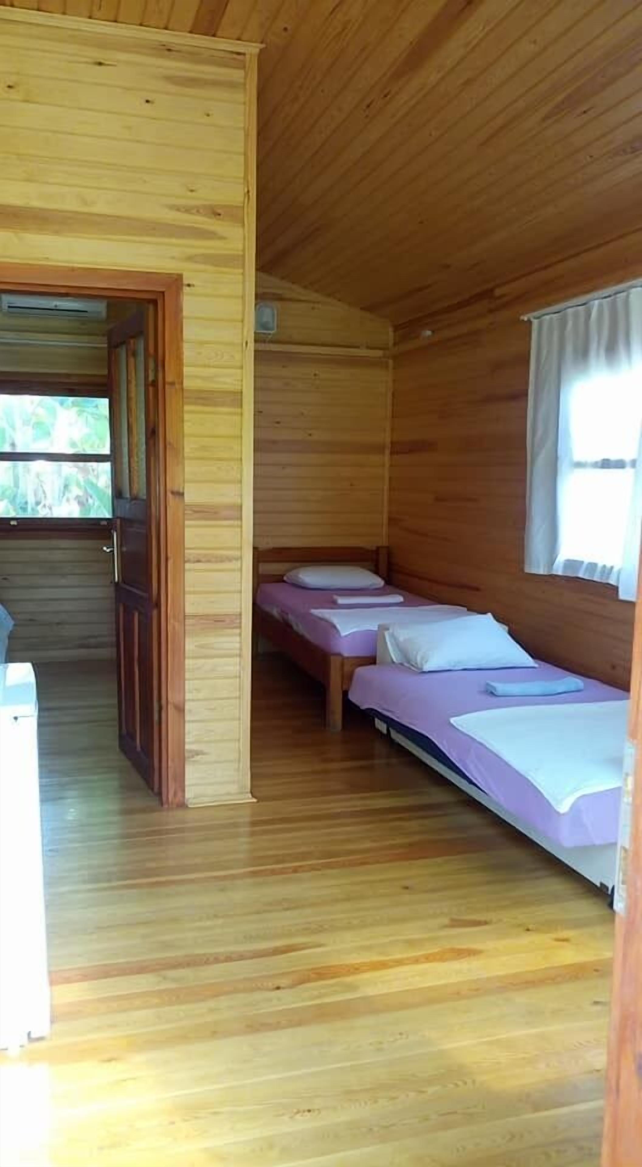 bungalow, 1 bedroom | living area