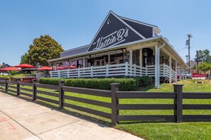 Exterior - Nashville Condo Near 12 South and Downtown in Walkable Area (Nashville)