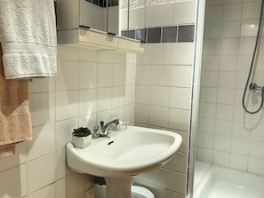 Bathroom - CORIOLAN 2 (Le Plan-de-la-Tour)